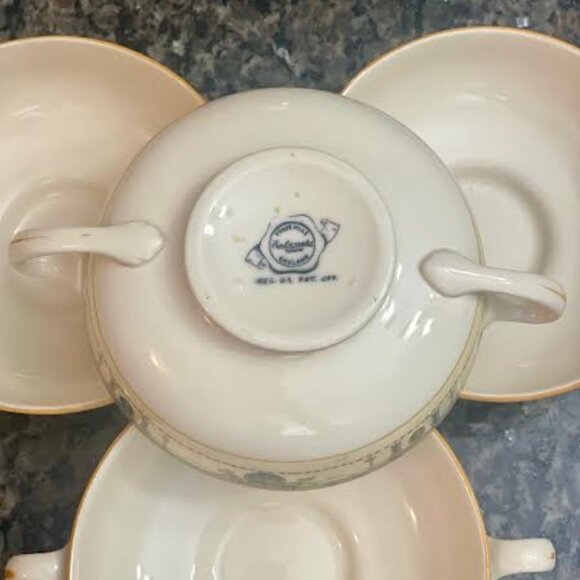 Set of 4 Vintage Double Handle Floral Cream Soup Bowls: Gold Trim England - Picture 8 of 12